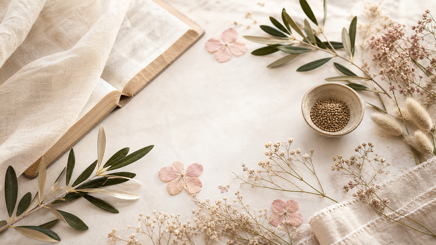 Composição botânica com Bíblia e flores, simbolizando gratidão diária.